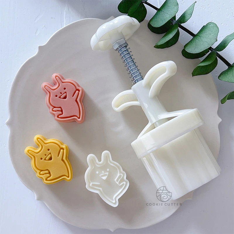 20g Mini Bunny Mooncake Mold Dancing Rabbit Shape Cookie Cutter Mid-autumn Festival Pastry Dessert Animal Biscuit Mold Baking
20g Mini Bunny Mooncake Mold Dancing Rabbit Shape Cookie Cutter Mid-autumn Festival Pastry Dessert Animal Biscuit Mold Baking