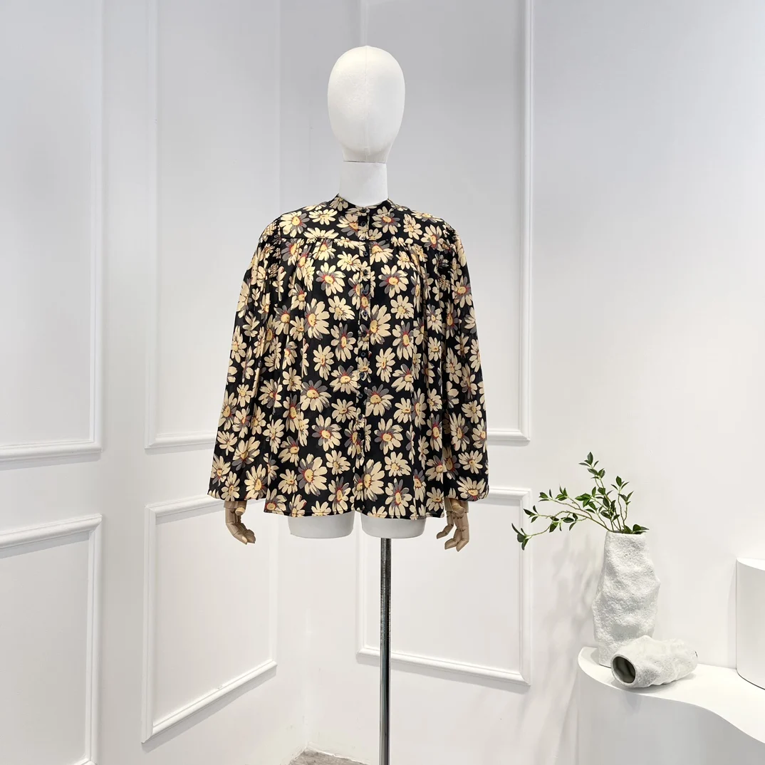 High Quality 2023 Summer Women Daisy Print O-neck Lantern Sleeve Black Tops Blouse New Arrival
High Quality 2023 Summer Women Daisy Print O-neck Lantern Sleeve Black Tops Blouse New Arrival