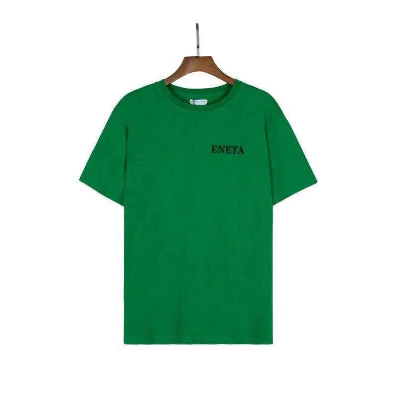 Футболка свободного покроя с круглым вырезом и коротким рукавом 
Футболка свободного покроя с круглым вырезом и коротким рукавом