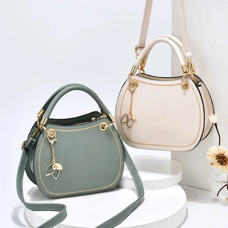 Messenger Bag Leather Saddle Bag White Luxury Handbags for Women 2023 New Fashion Brand Designer Shoulder High Quality Tote
Messenger Bag Leather Saddle Bag White Luxury Handbags for Women 2023 New Fashion Brand Designer Shoulder High Quality Tote