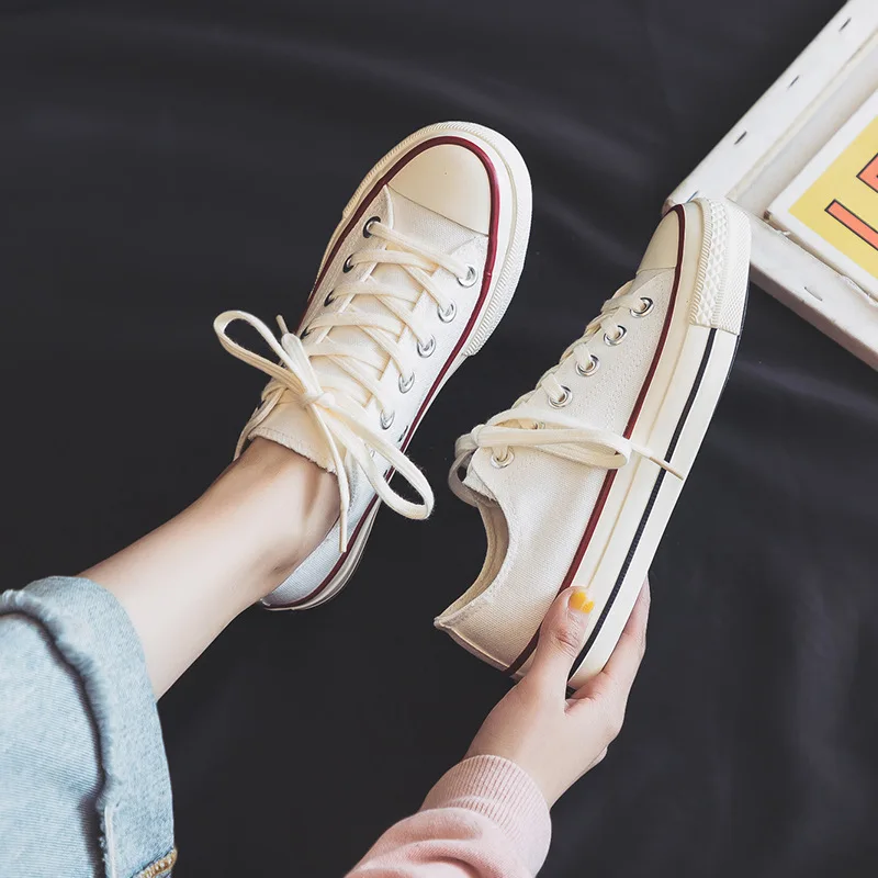 Female Vintage White High Shoes Lace-up Rubber Sole Flat Canvas Shoes Ladies School Vulcanized Sports Sneakers Footwear Women
Female Vintage White High Shoes Lace-up Rubber Sole Flat Canvas Shoes Ladies School Vulcanized Sports Sneakers Footwear Women