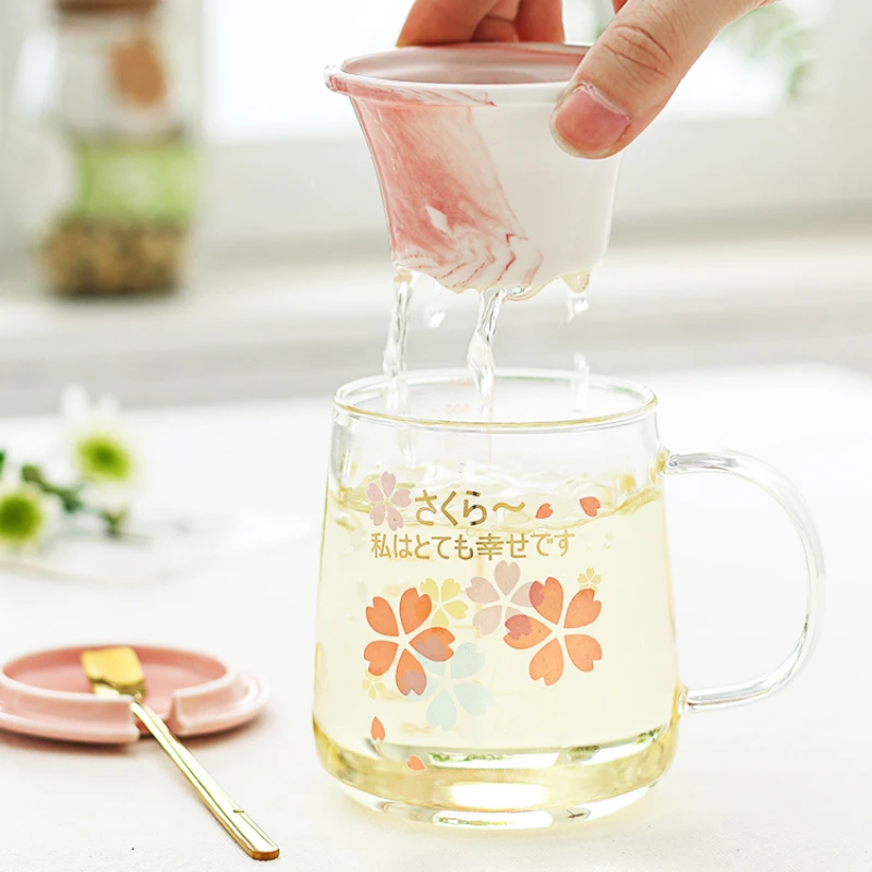 

Японская прозрачная чашка с цветком вишни, 500 мл, кружка, стекло с ситечком для заваривания чая, фильтр с крышкой, Набор чашек, Цветочная чашка, термостойкие очки
