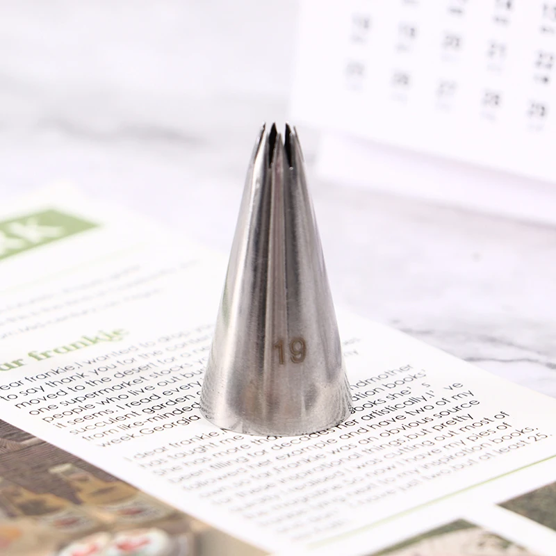 19# Small Piping Nozzle Cupcake Pastry Nozzles Cake Decorating Tips Baking Tools
19# Small Piping Nozzle Cupcake Pastry Nozzles Cake Decorating Tips Baking Tools