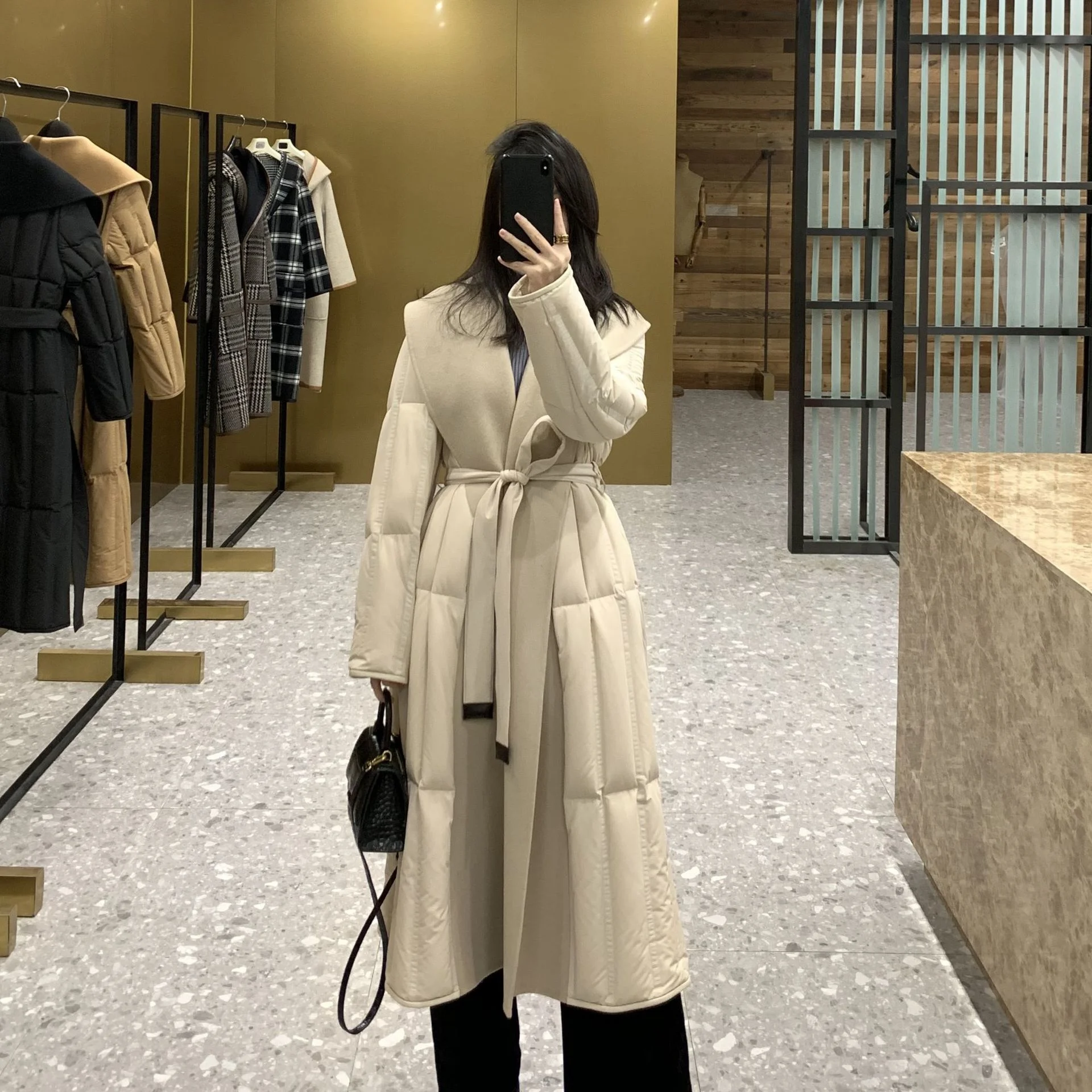 Autumn and winter 2022 new waist closing slim goose down jacket, wool coat, high-grade down jacket, wool coat
Autumn and winter 2022 new waist closing slim goose down jacket, wool coat, high-grade down jacket, wool coat