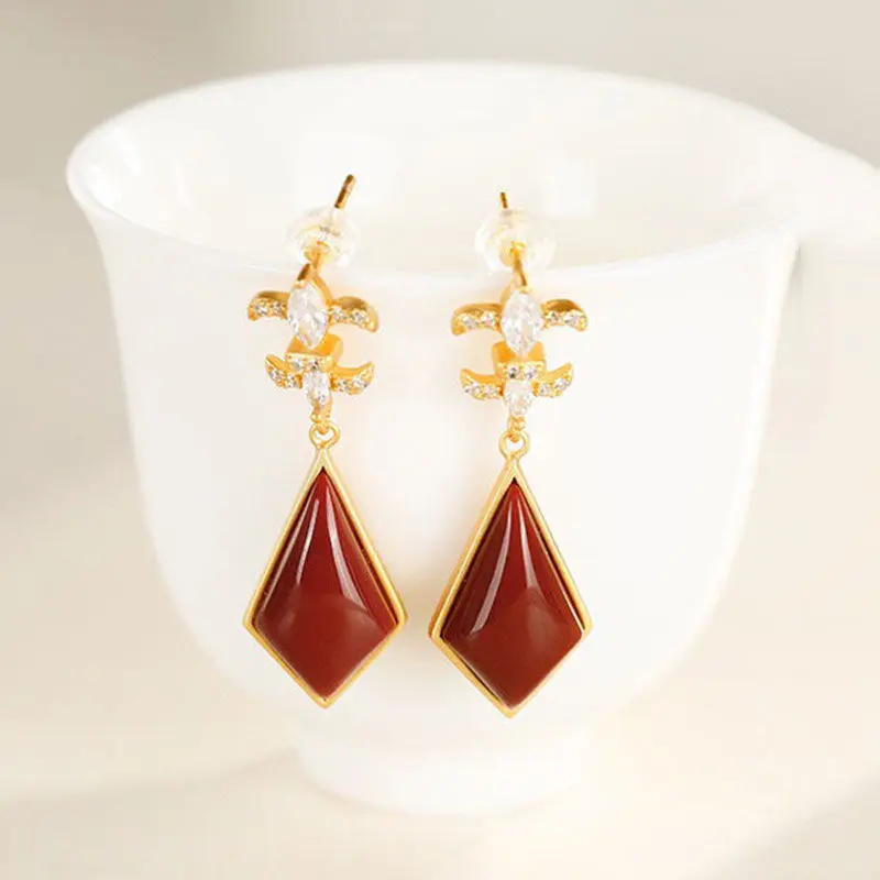 French diamond geometry earrings S925 sterling silver inlaid earrings exquisite red earrings female aretes de mujer jewelry
French diamond geometry earrings S925 sterling silver inlaid earrings exquisite red earrings female aretes de mujer jewelry