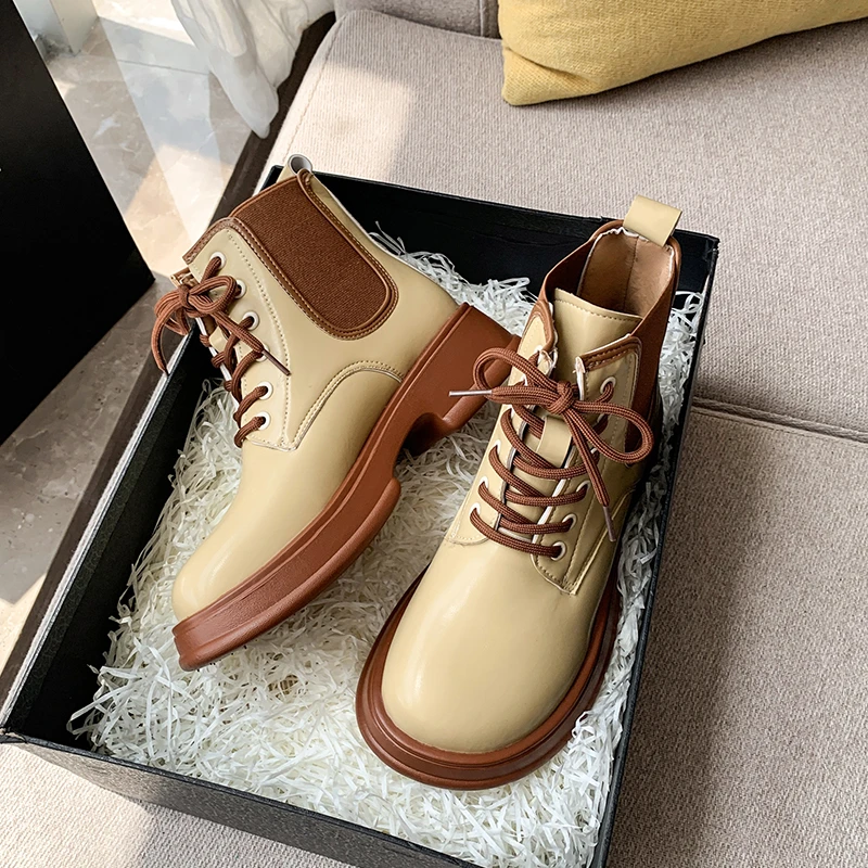 Thick-soled Boots Women's 2022 Autumn New Fashion Thin Lace-up Thick-soled Women's Shoes Motorcycle Outdoor Work Boots
Thick-soled Boots Women's 2022 Autumn New Fashion Thin Lace-up Thick-soled Women's Shoes Motorcycle Outdoor Work Boots