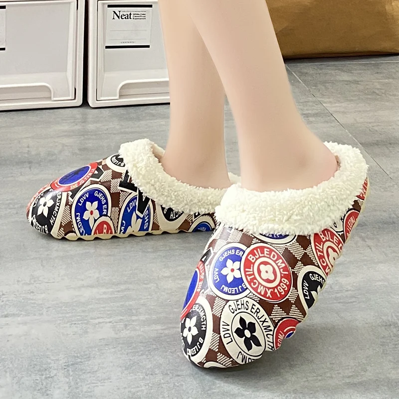 new Winter Woman Man Plush Waterproof Warm Fur Slippers Size 35-46Lady Clogs Lovers Home Mules Indoor Floor Cotton Female Shoes
new Winter Woman Man Plush Waterproof Warm Fur Slippers Size 35-46Lady Clogs Lovers Home Mules Indoor Floor Cotton Female Shoes