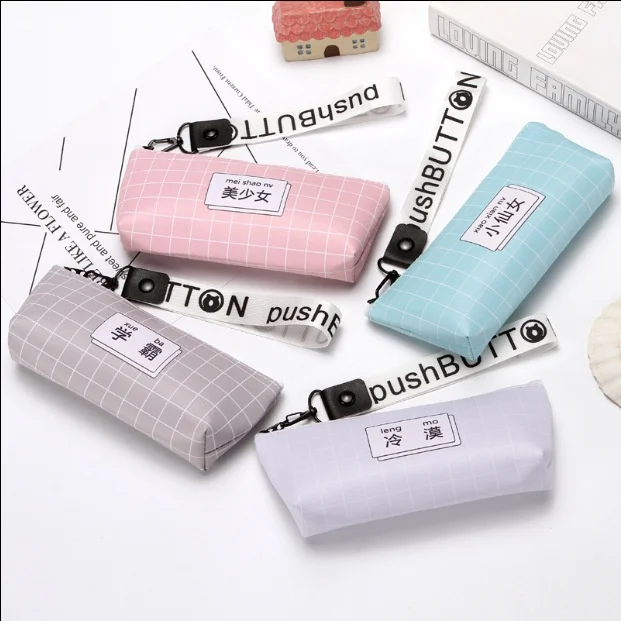 Оригинальный мультяшный чехол для карандашей большой вместимости, студенческие принадлежности, сумка для канцелярских принадлежностей, н...
Оригинальный мультяшный чехол для карандашей большой вместимости, студенческие принадлежности, сумка для канцелярских принадлежностей, н...