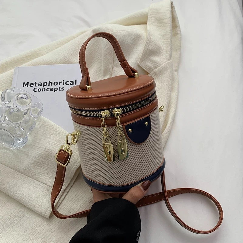 Cute Totes Barrel Shaped Crossbody Messenger Bag Handbags 2022 Mini Luxury Fashion Designer PU Leather Women's Shoulder Lady Bra
Cute Totes Barrel Shaped Crossbody Messenger Bag Handbags 2022 Mini Luxury Fashion Designer PU Leather Women's Shoulder Lady Bra