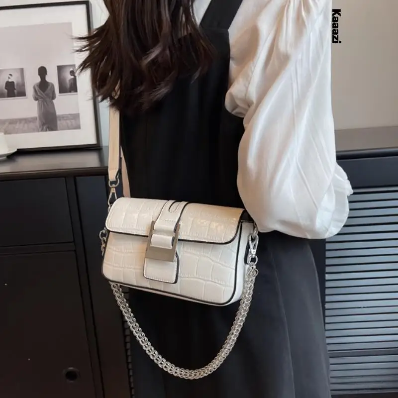 Leather Crossbody Bags For Women 2023 New Underarm Shoulder Bags Thick Chain Fashion Clutch Handbags Luxury Designer Versatile
Leather Crossbody Bags For Women 2023 New Underarm Shoulder Bags Thick Chain Fashion Clutch Handbags Luxury Designer Versatile