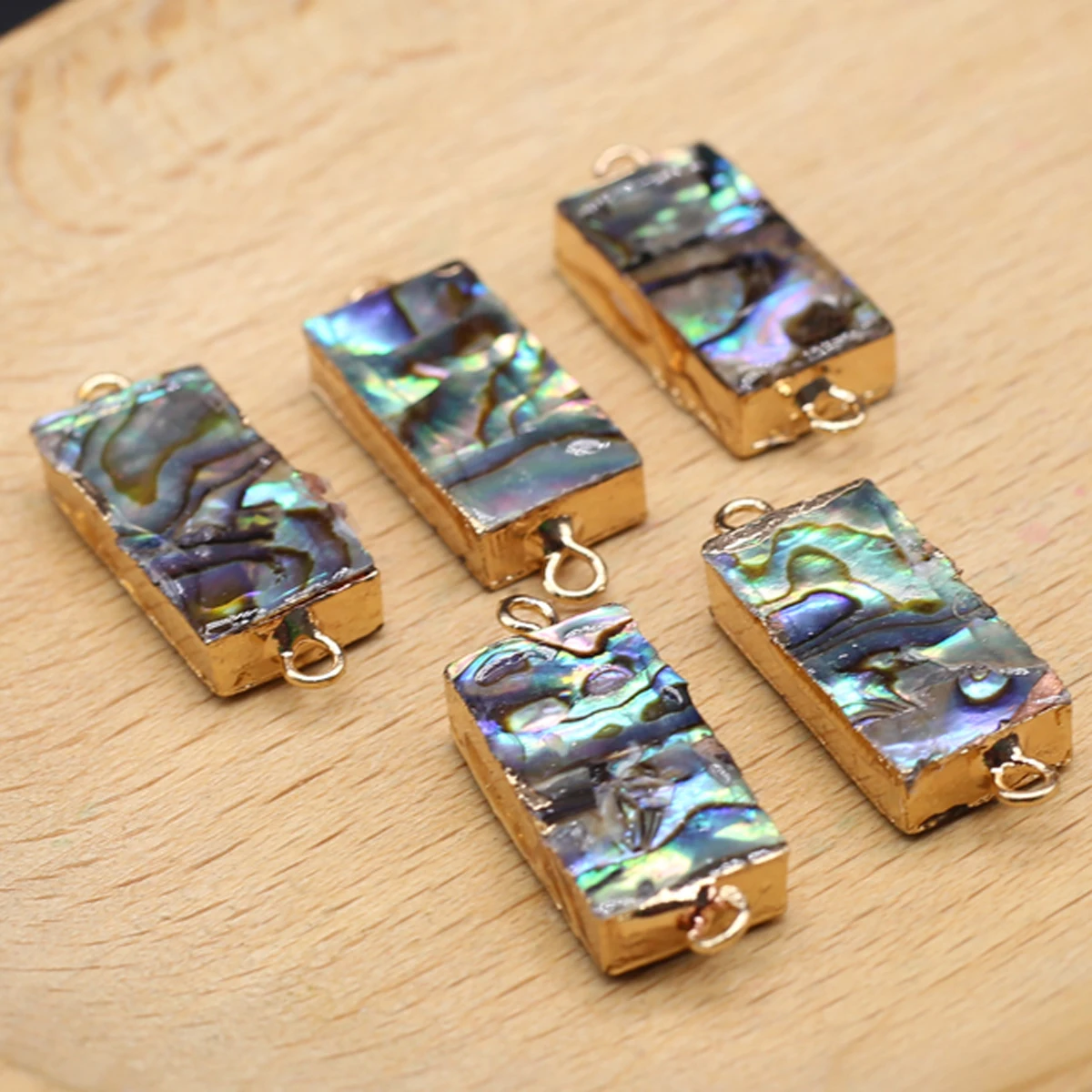 2pc Natural Abalone Shell Pendants Colorful Gold Plated Shell Connector for Jewelry Making Diy Women Necklace Earring Crafts
2pc Natural Abalone Shell Pendants Colorful Gold Plated Shell Connector for Jewelry Making Diy Women Necklace Earring Crafts