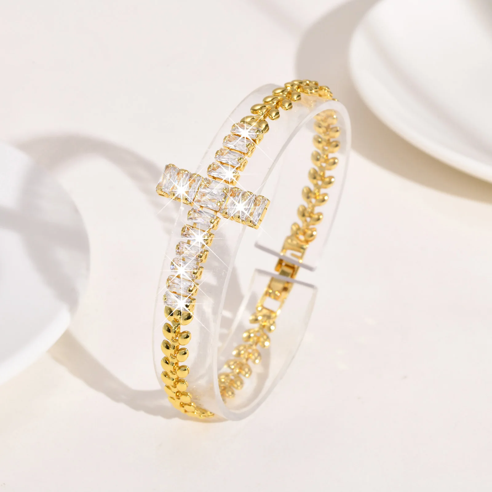 Women Trendy Cuff Bracelet Bangles Cross Leaf Chain, Gold Color Copper Metal Bling CZ Stone Charm Bracelets Jewelry Wristband
Women Trendy Cuff Bracelet Bangles Cross Leaf Chain, Gold Color Copper Metal Bling CZ Stone Charm Bracelets Jewelry Wristband