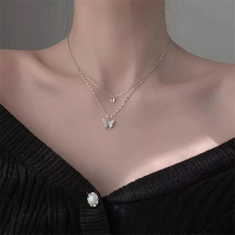 New Fashion Shiny Butterfly Necklace Ladies Exquisite Double Layer Clavicle Chain Necklace Jewelry For Ladies Friends Gift
New Fashion Shiny Butterfly Necklace Ladies Exquisite Double Layer Clavicle Chain Necklace Jewelry For Ladies Friends Gift