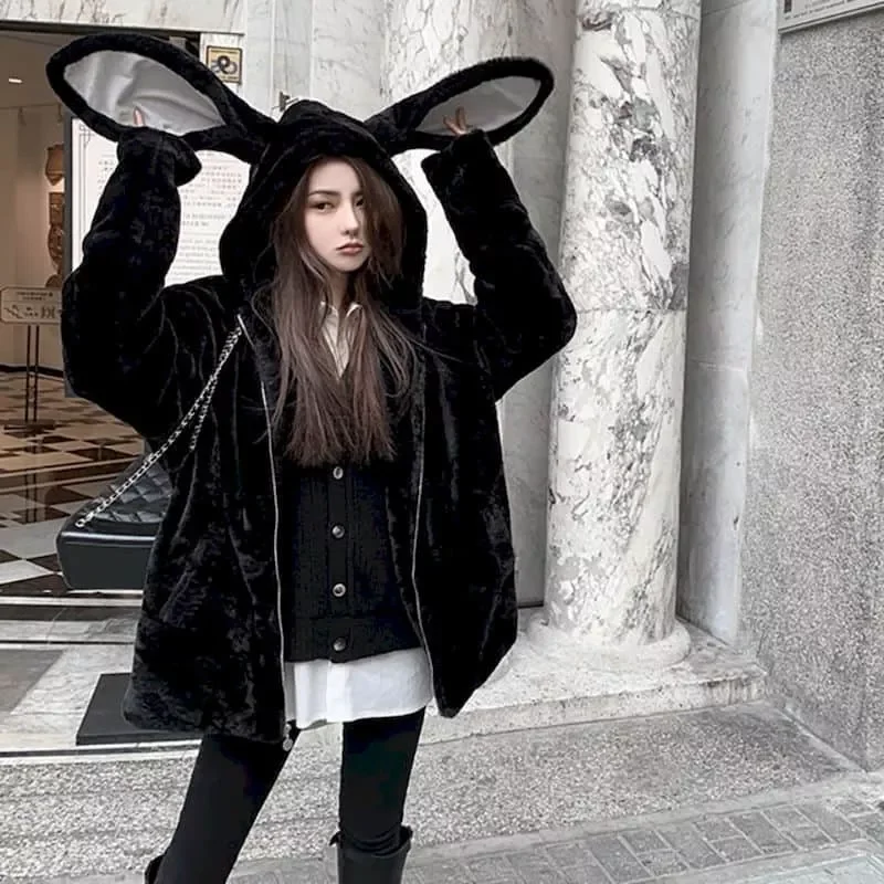 2022New Faux Fur Jacket Female Tops Thick Mid-length Cute Hooded 2022 Winter Rabbit Ears Faux Rex Rabbit Plush Fur Coat Soft Gir
2022New Faux Fur Jacket Female Tops Thick Mid-length Cute Hooded 2022 Winter Rabbit Ears Faux Rex Rabbit Plush Fur Coat Soft Gir
