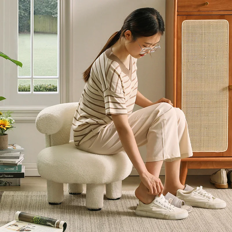 Ou Dian Fan light luxury cream white makeup stool bedroom simple modern Nordic small-sized makeup chair dresser stool
Ou Dian Fan light luxury cream white makeup stool bedroom simple modern Nordic small-sized makeup chair dresser stool