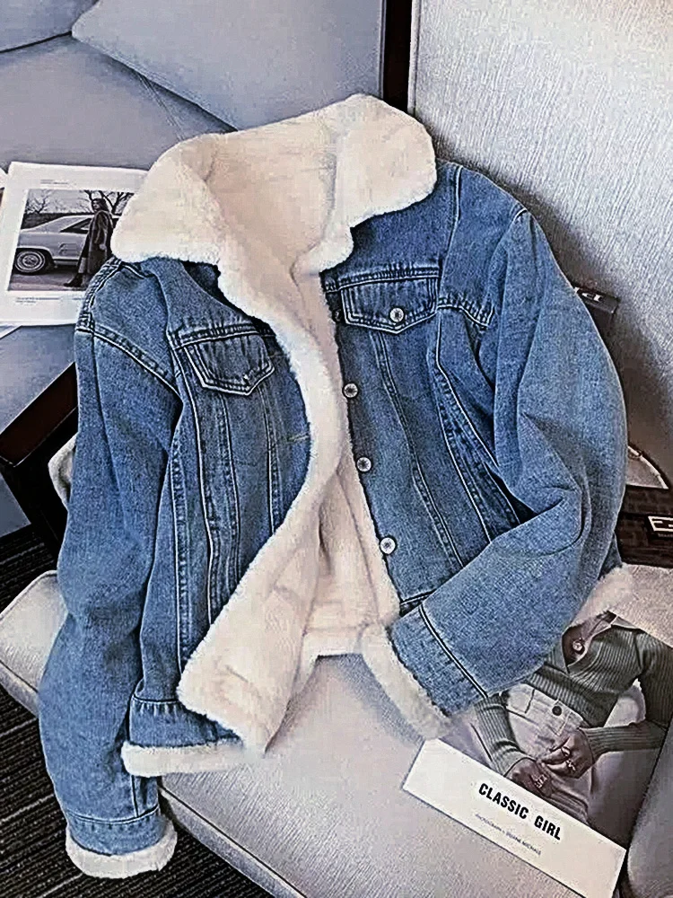 Winter Fleece Thicken Denim Jacket Women Loose Oversized Casual Jeans Coats Wear Fur Collar Long Sleeves Female Clothes 
Winter Fleece Thicken Denim Jacket Women Loose Oversized Casual Jeans Coats Wear Fur Collar Long Sleeves Female Clothes