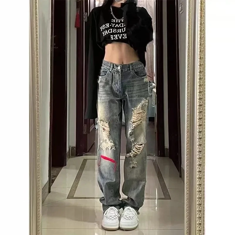 Women's Loose Wide Leg Ripped Jeans American Street Hiphop Pants Female Spring Autumn High Waist Straight Zipper Trousers Y2K
Women's Loose Wide Leg Ripped Jeans American Street Hiphop Pants Female Spring Autumn High Waist Straight Zipper Trousers Y2K