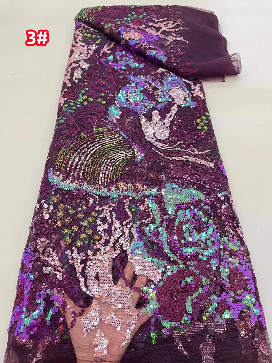 New color blocking beaded sequins lace mesh embroidery, European vintage fashion atmosphere evening dress
New color blocking beaded sequins lace mesh embroidery, European vintage fashion atmosphere evening dress