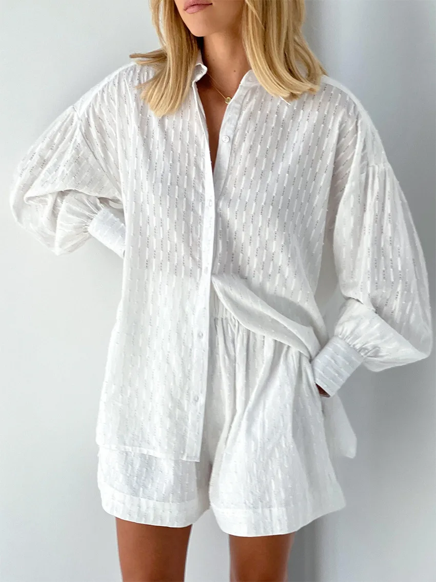 Jacquard Two Piece Set Lantern Sleeved Cardigan Shirt Short Sets For Women Loose Casual Blusas Femininas Spring Designer Korean
Jacquard Two Piece Set Lantern Sleeved Cardigan Shirt Short Sets For Women Loose Casual Blusas Femininas Spring Designer Korean