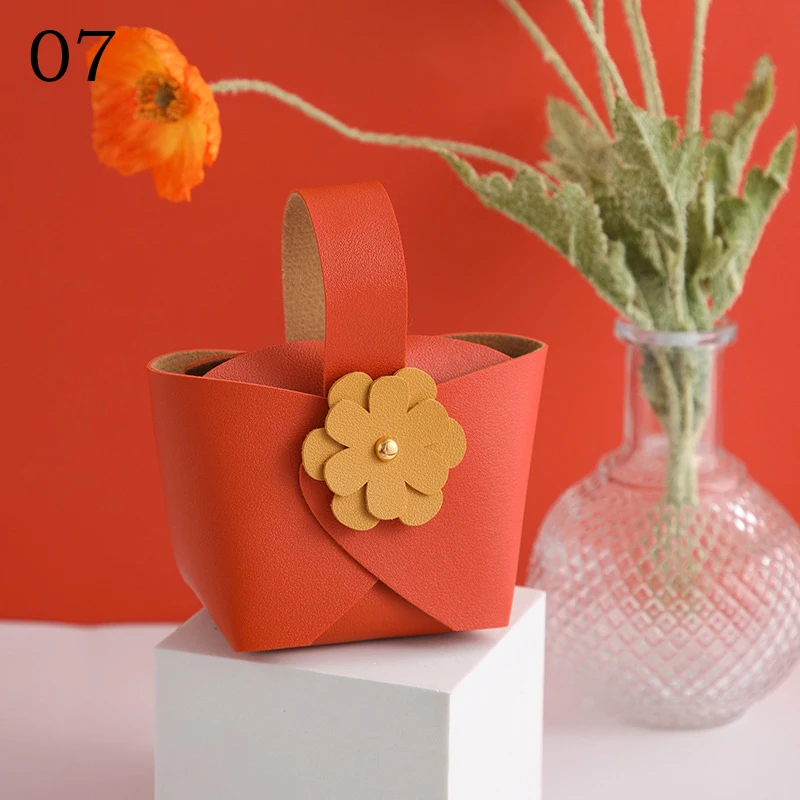 1PC Advanced Candy Box with Flower Decor Romantic Wedding Party Supplies Chocolate Bags Baby Shower PU Leather Packaging Boxes
1PC Advanced Candy Box with Flower Decor Romantic Wedding Party Supplies Chocolate Bags Baby Shower PU Leather Packaging Boxes