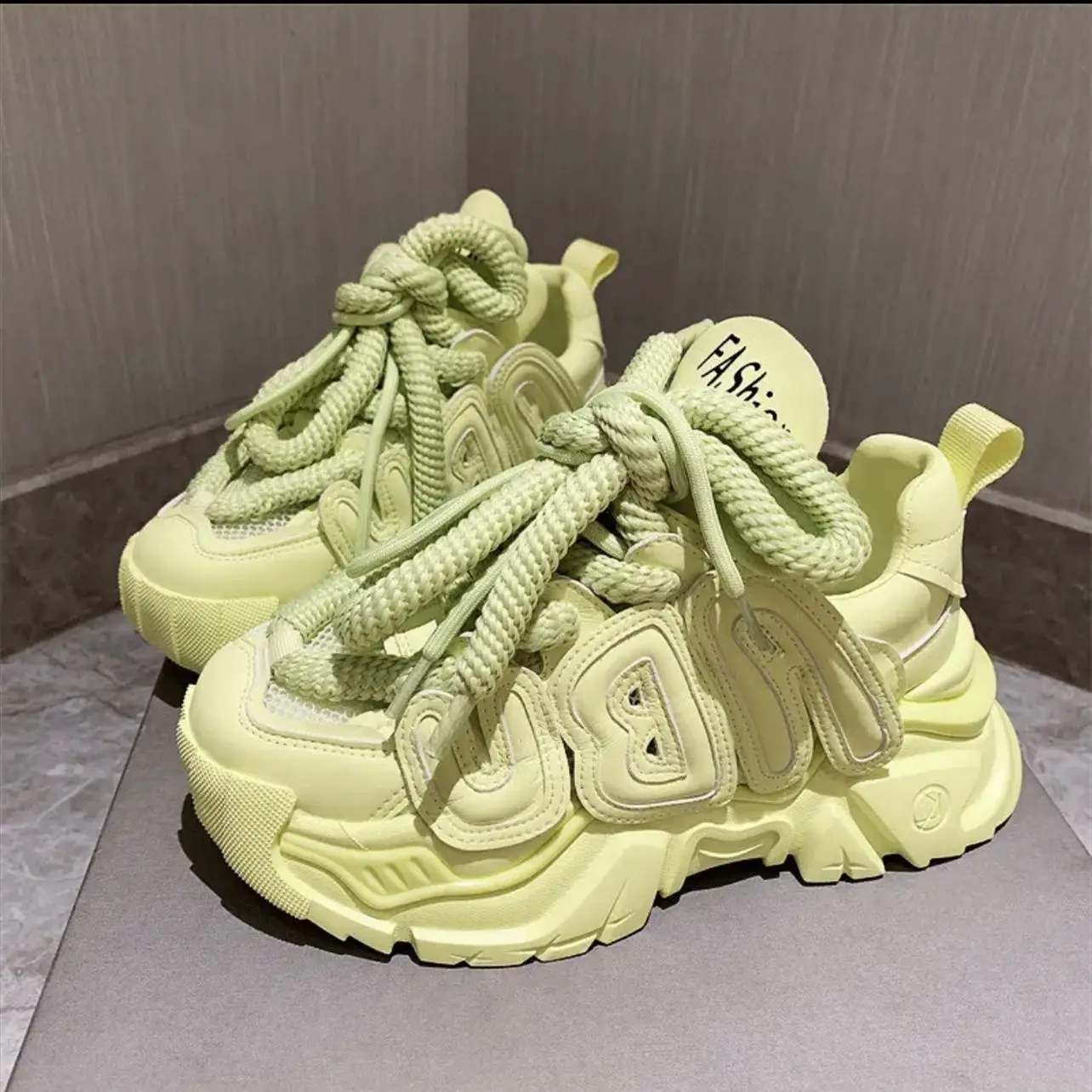 2023 Women's New Thick Sole Versatile Colored Sports dadShoes Retro Breathable Sports Shoes Student Running Shoes sneakers women
2023 Women's New Thick Sole Versatile Colored Sports dadShoes Retro Breathable Sports Shoes Student Running Shoes sneakers women