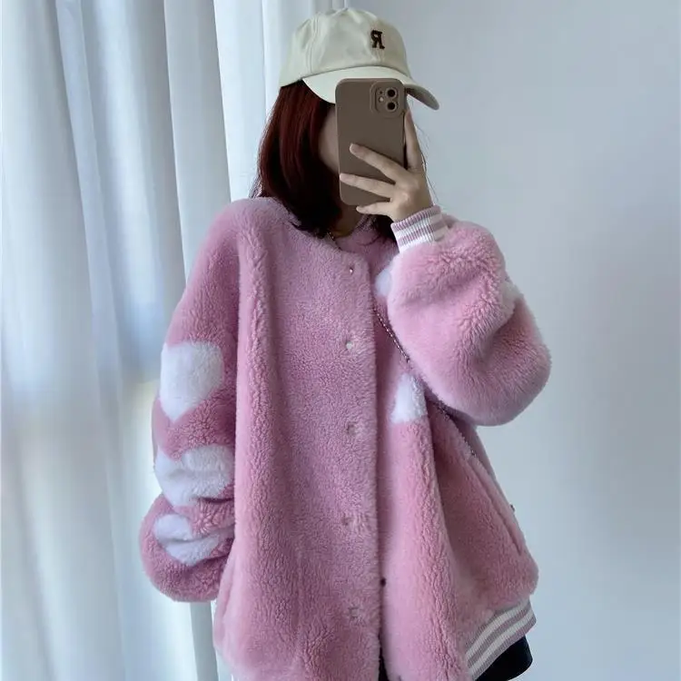 2023 winter new all wool sheep shearing sweet cool girl loose thick versatile Baseball uniform tide fur one fur coat women
2023 winter new all wool sheep shearing sweet cool girl loose thick versatile Baseball uniform tide fur one fur coat women