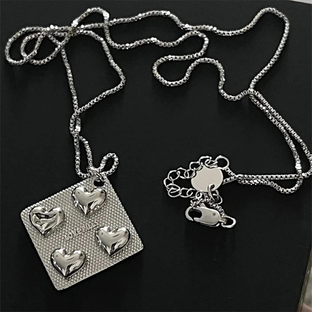 Love Pills Pendant Necklaces for Women Couples Punk Gothic Peach Heart Titanium Steel Chain Men's Necklace Fashion Jewelry
Love Pills Pendant Necklaces for Women Couples Punk Gothic Peach Heart Titanium Steel Chain Men's Necklace Fashion Jewelry