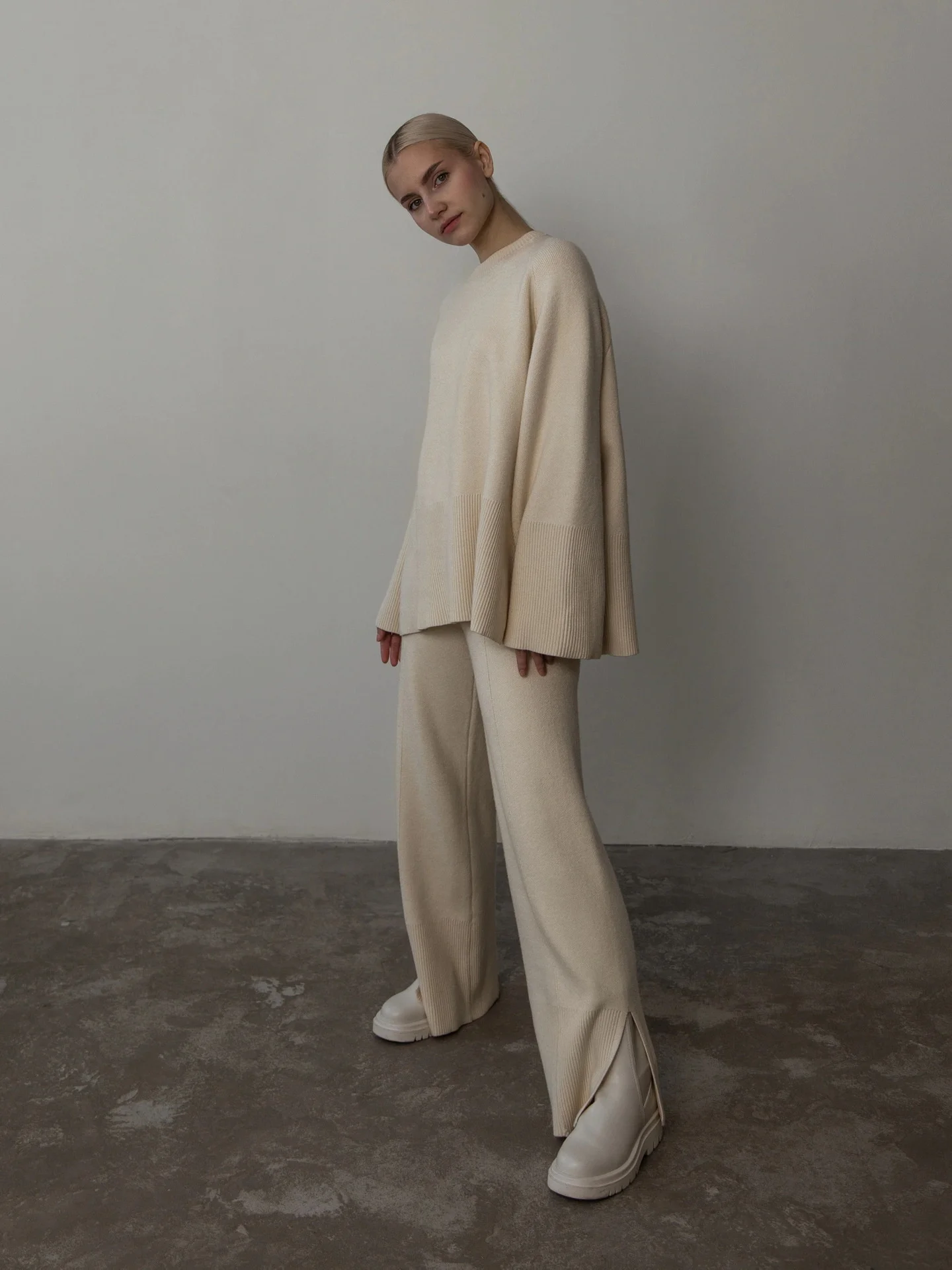 Women Pants Set Autumn/Winter Clothing Flare Sleeves Round Neck Sweater Split Loose Core Two Piece Traf Dress Official Ouffit
Women Pants Set Autumn/Winter Clothing Flare Sleeves Round Neck Sweater Split Loose Core Two Piece Traf Dress Official Ouffit