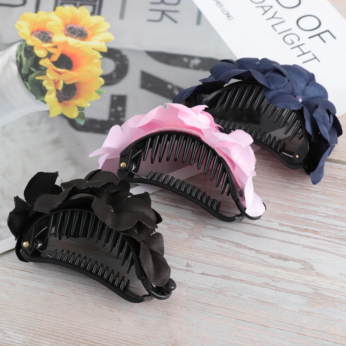 3 Pcs Hair Clip Ribbon Six Flowers Hair Jaw Clip Hair Claws Barrette for Daily Wear Party
3 Pcs Hair Clip Ribbon Six Flowers Hair Jaw Clip Hair Claws Barrette for Daily Wear Party