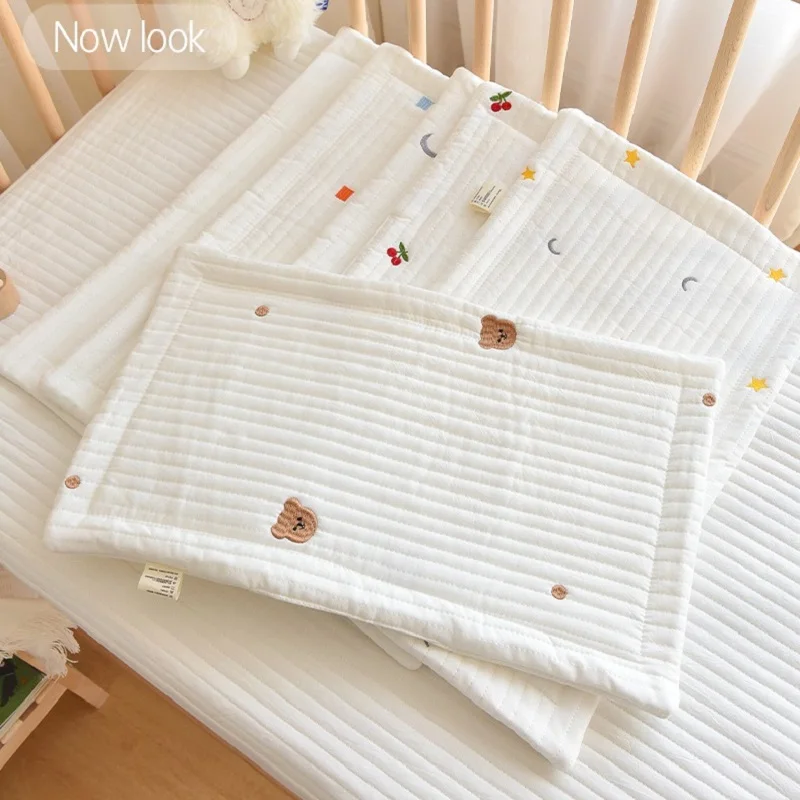 Soft Newborn Baby Pillow Embroidered Flat Pillows Cotton Breathable Sweat-absorbing Pad Babies Room Decoration Nursing Pillow
Soft Newborn Baby Pillow Embroidered Flat Pillows Cotton Breathable Sweat-absorbing Pad Babies Room Decoration Nursing Pillow