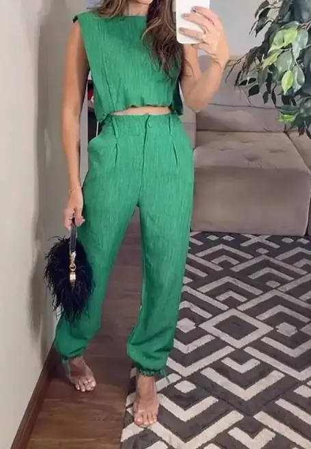 Summer Outfits for Women 2023 New Solid Sleeveless Tank Top Straight Tube Wide Leg Pants Fashion Women's Two Piece Set for Women
Summer Outfits for Women 2023 New Solid Sleeveless Tank Top Straight Tube Wide Leg Pants Fashion Women's Two Piece Set for Women