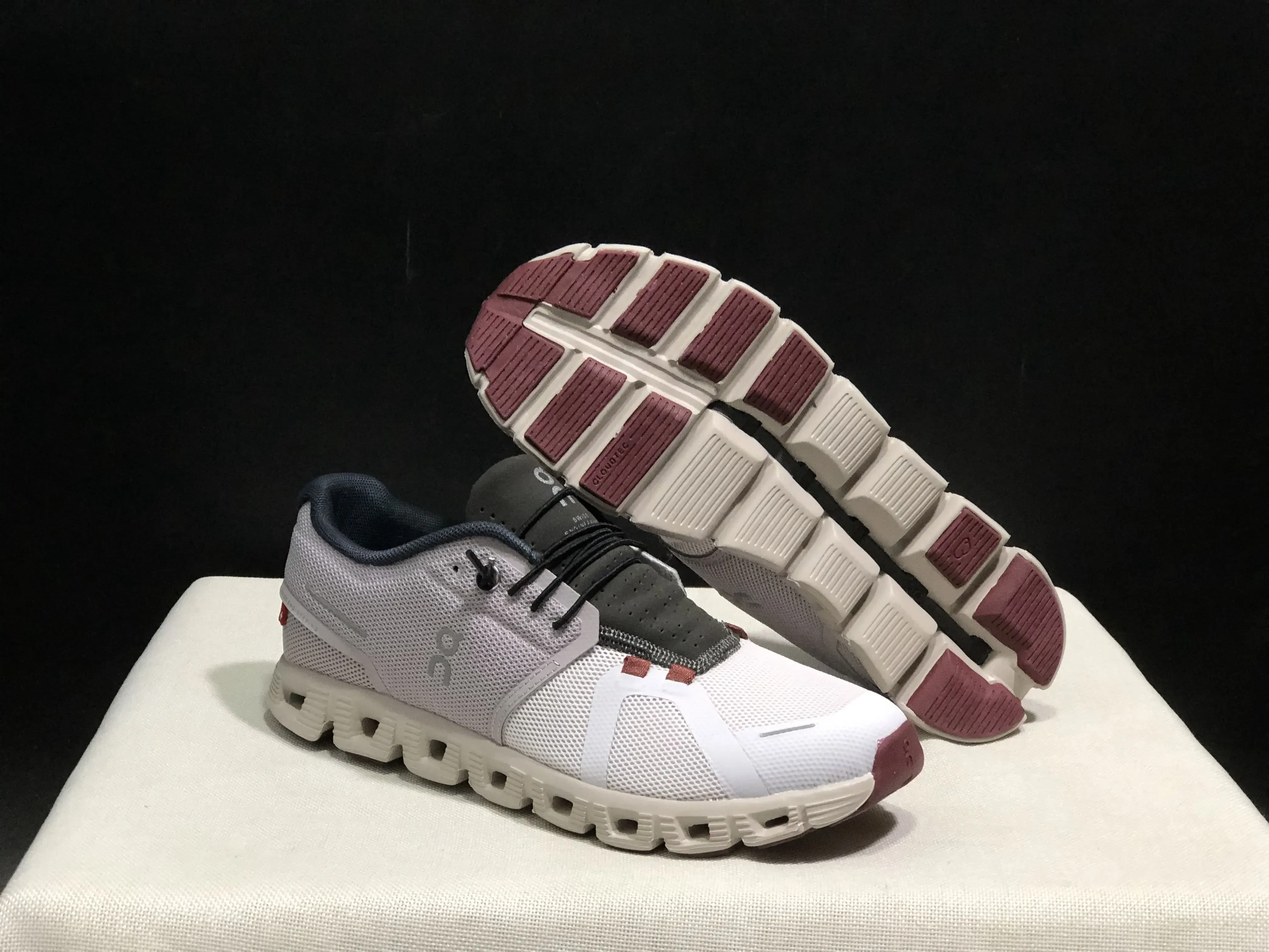 New Brand On Cloud 5 Running Sport Shoes for Men Women Mesh Breathable Outdoor Sport Training Sneakers Unisex Trainers
New Brand On Cloud 5 Running Sport Shoes for Men Women Mesh Breathable Outdoor Sport Training Sneakers Unisex Trainers