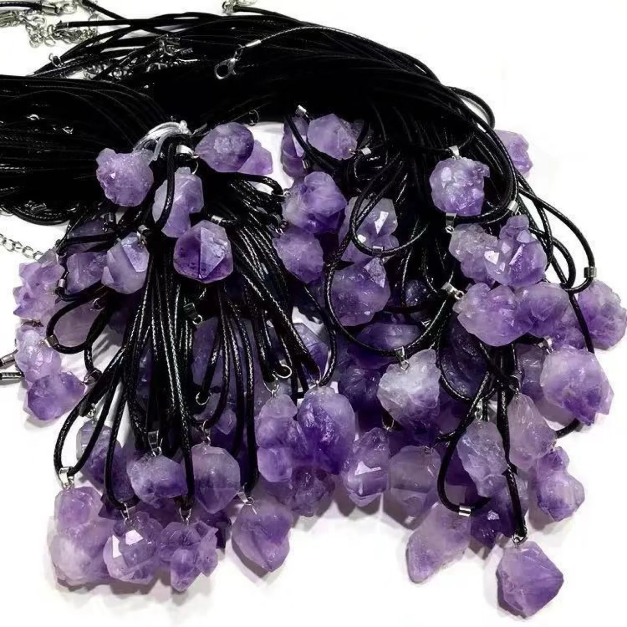 Natural Crystal Pendant Amethyst Rough Stone Necklace Wholesale Clear Quartz Fluorit Quartz Jewelry Accessories gift 
Natural Crystal Pendant Amethyst Rough Stone Necklace Wholesale Clear Quartz Fluorit Quartz Jewelry Accessories gift
