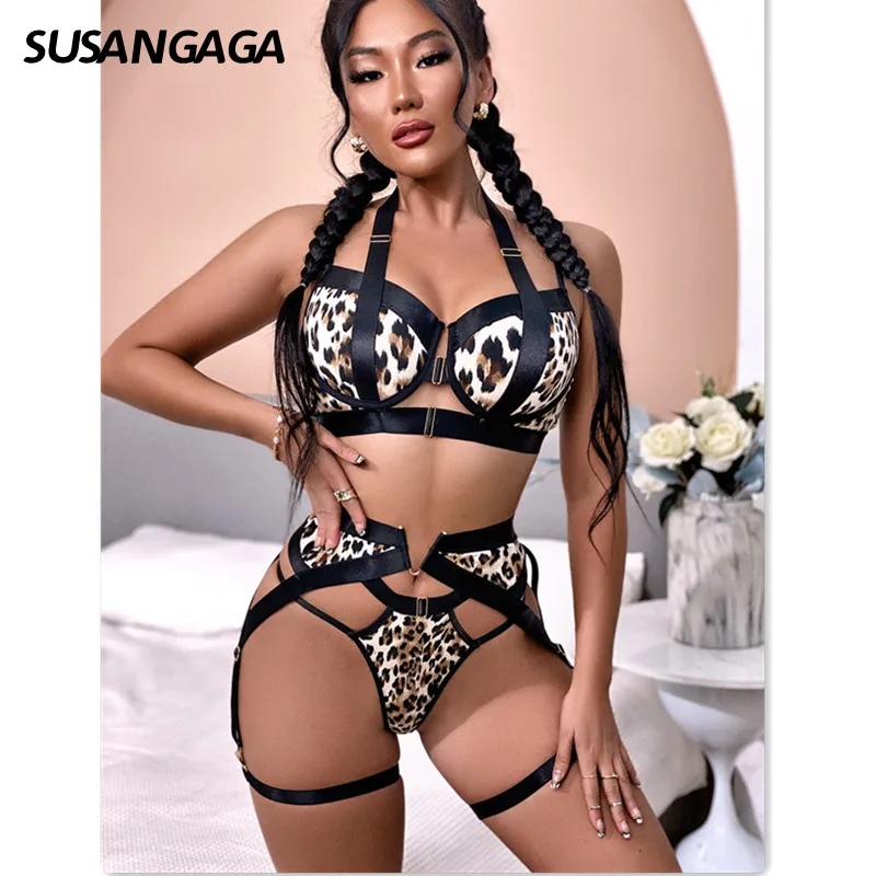 Сексуальное леопардовое нижнее белье SUSANGAGA из 3-х предметов, бюстгальтер с лямкой на шее, экзотические комплекты, лоскутные Роскошные интимн... 
Сексуальное леопардовое нижнее белье SUSANGAGA из 3-х предметов, бюстгальтер с лямкой на шее, экзотические комплекты, лоскутные Роскошные интимн...