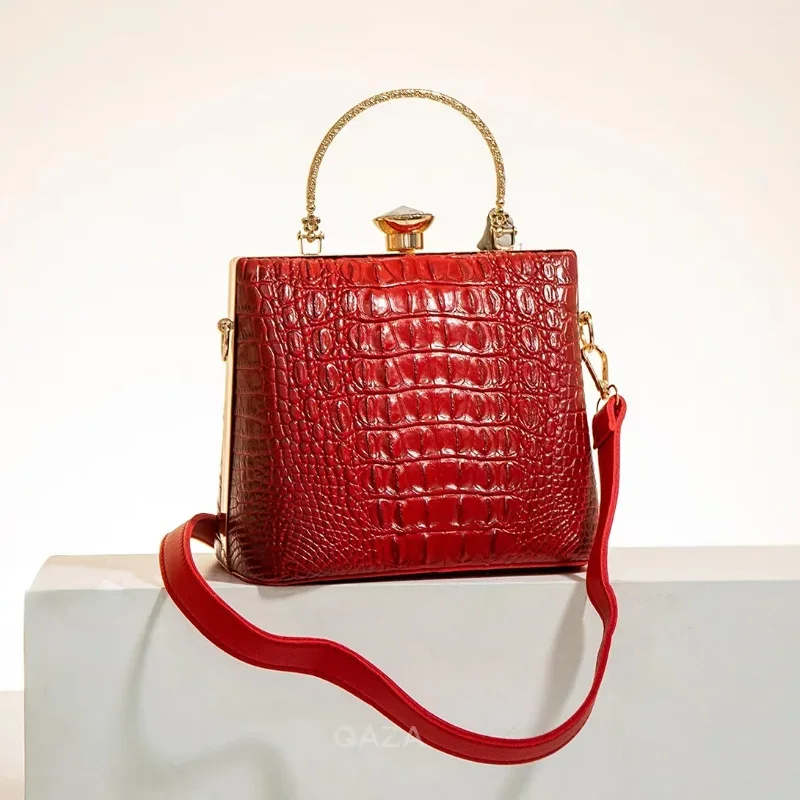 Дизайнерская сумка-тоут F2 для женщин, доставка сумок, сумка, свободные клатчи, сумка через плечо 2023, женские сумки на плечо, Роскошные с
Дизайнерская сумка-тоут F2 для женщин, доставка сумок, сумка, свободные клатчи, сумка через плечо 2023, женские сумки на плечо, Роскошные с