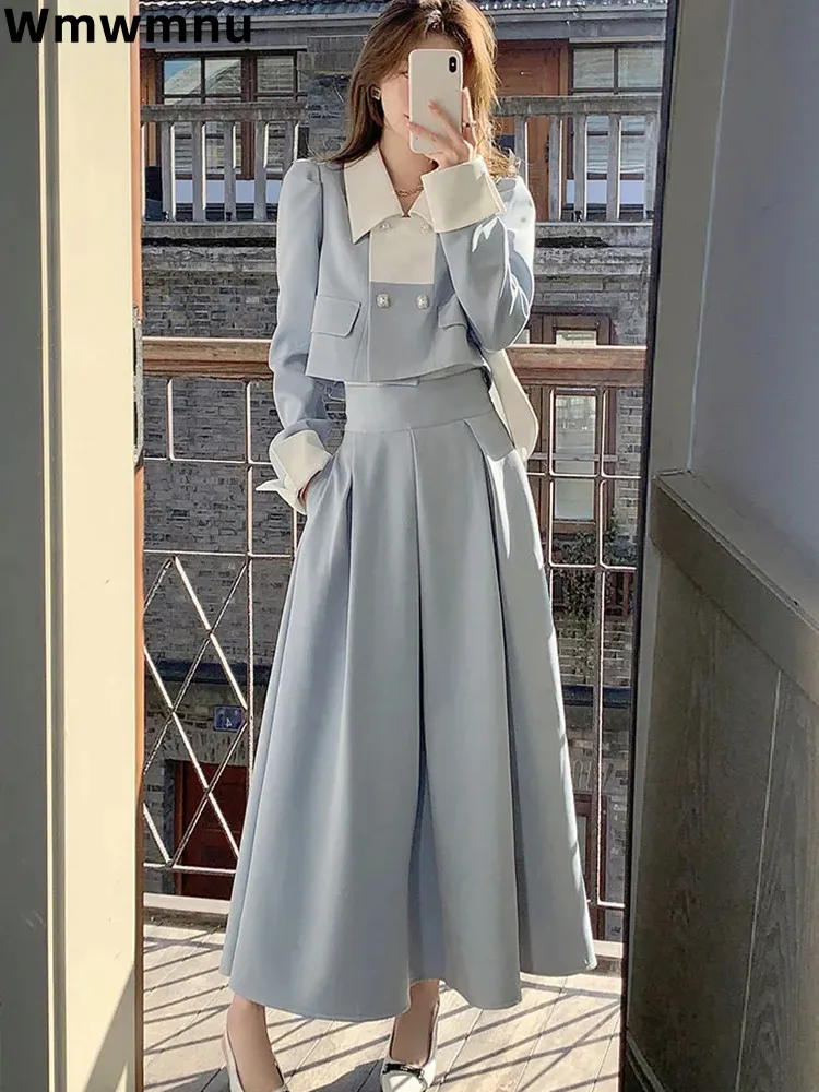 Korean Y2K A-lined Skirts Two Piece Set Classic Double Breasted Short Coat Crop Tops Outfits Elegant Baggy Mid Faldas Conjuntos
Korean Y2K A-lined Skirts Two Piece Set Classic Double Breasted Short Coat Crop Tops Outfits Elegant Baggy Mid Faldas Conjuntos