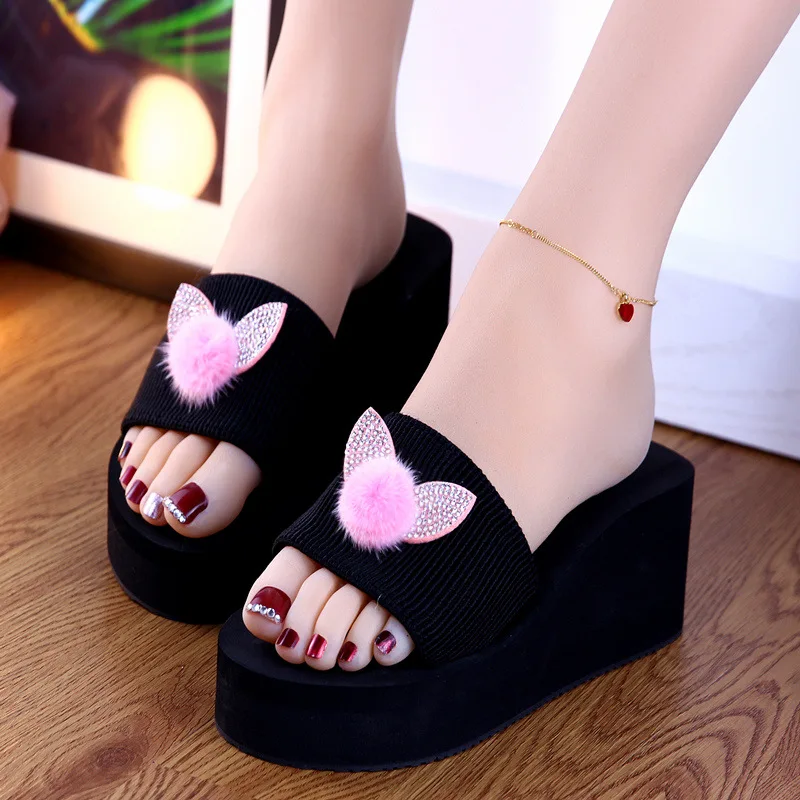 2022 Sexy Summer New Women Slippers 6cm High Heels Fashion Non-slip Wedges Ladies Modern Slides Outside Pumps Female Beach Shoes 
2022 Sexy Summer New Women Slippers 6cm High Heels Fashion Non-slip Wedges Ladies Modern Slides Outside Pumps Female Beach Shoes