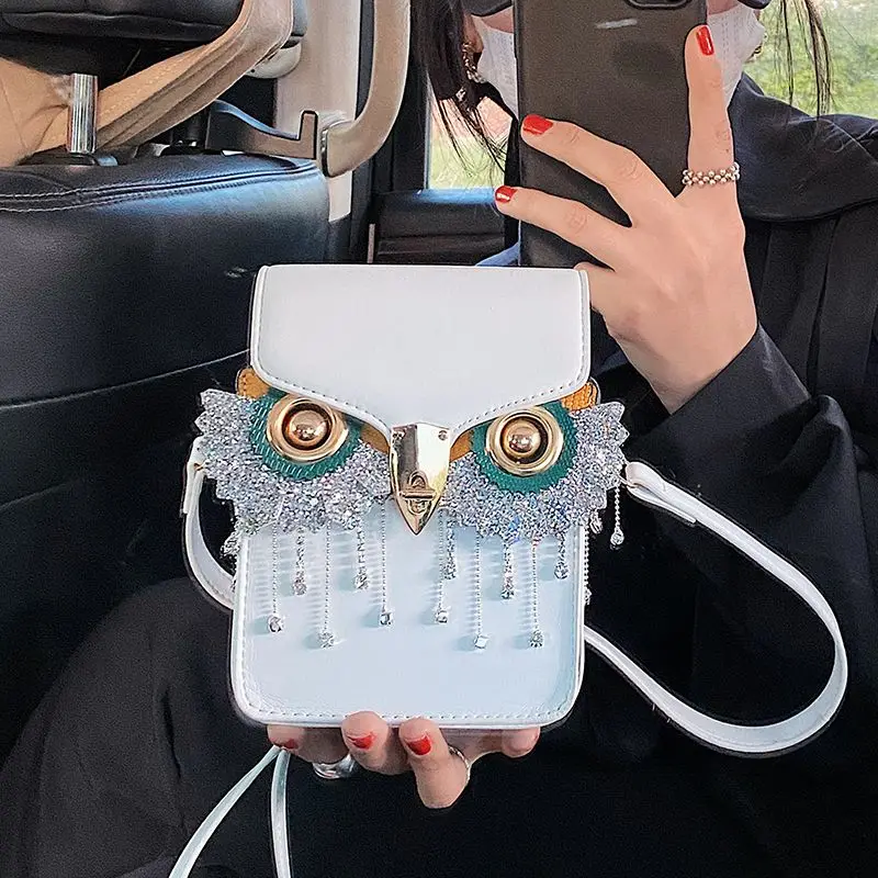 Owl Pearl Tassel Shoulder Messenger Phone Bag New Women's Bag Candy Color Handbag Embossing Process PU Soft Handle
Owl Pearl Tassel Shoulder Messenger Phone Bag New Women's Bag Candy Color Handbag Embossing Process PU Soft Handle