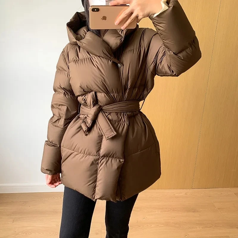 New Winter Coat Women Hooded Down Jackets Ultra Light Warm Cusual Coat Female Puffer Jacket With Belt Loose Short Parka Outwear
New Winter Coat Women Hooded Down Jackets Ultra Light Warm Cusual Coat Female Puffer Jacket With Belt Loose Short Parka Outwear
