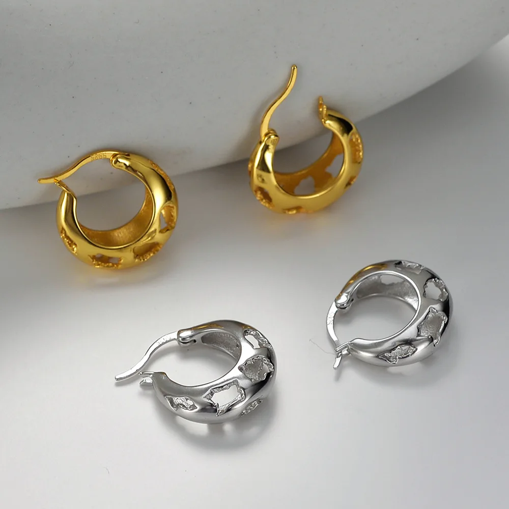 Youth of Vigor Cutout Hoop Solid 925 Silver Clip Earrings 18K Gold Polished Ear Buckles E1036 1 Piece
Youth of Vigor Cutout Hoop Solid 925 Silver Clip Earrings 18K Gold Polished Ear Buckles E1036 1 Piece