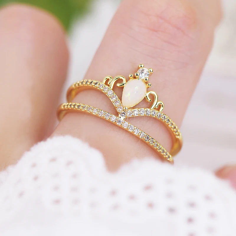 2022 New Vintage Court Style Opal Ring Romantic French Inlay Exquisite Zircon Charm Fashion Lady Rings Jewelry for Women Present
2022 New Vintage Court Style Opal Ring Romantic French Inlay Exquisite Zircon Charm Fashion Lady Rings Jewelry for Women Present