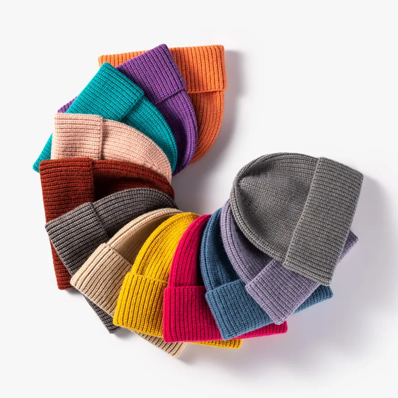 2022 New Women Winter Hat Solid Color Knit Men Winter Hat Warm Soft Bonnets for Women Classic Unisex Skullies & Beanies
2022 New Women Winter Hat Solid Color Knit Men Winter Hat Warm Soft Bonnets for Women Classic Unisex Skullies & Beanies