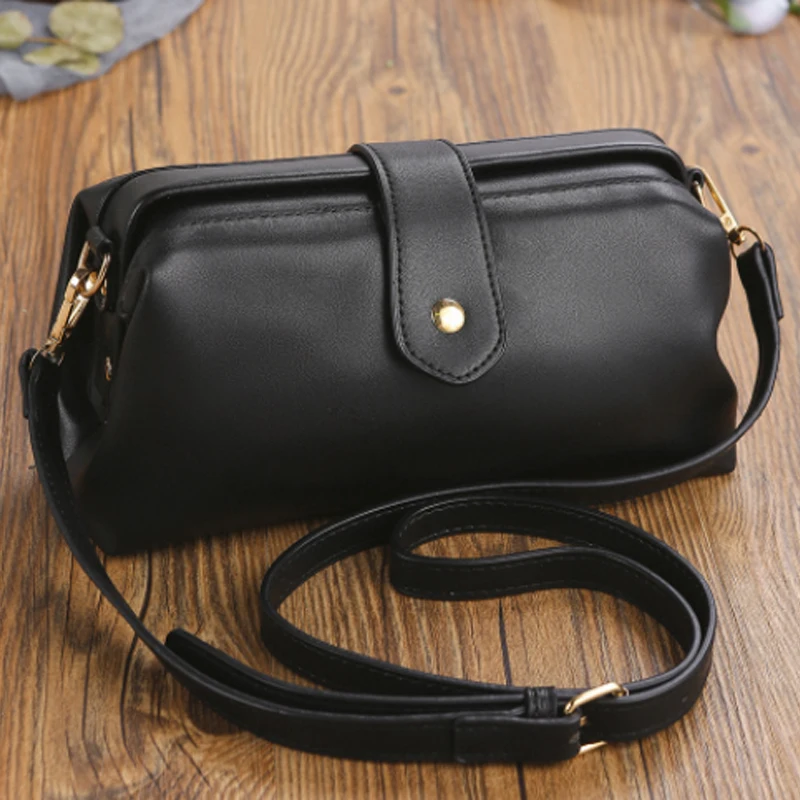 Retro PU leather Women Bag Clip Bag Leisure Small Crossbody Bag Single Shoulder Bag Small Purse
Retro PU leather Women Bag Clip Bag Leisure Small Crossbody Bag Single Shoulder Bag Small Purse
