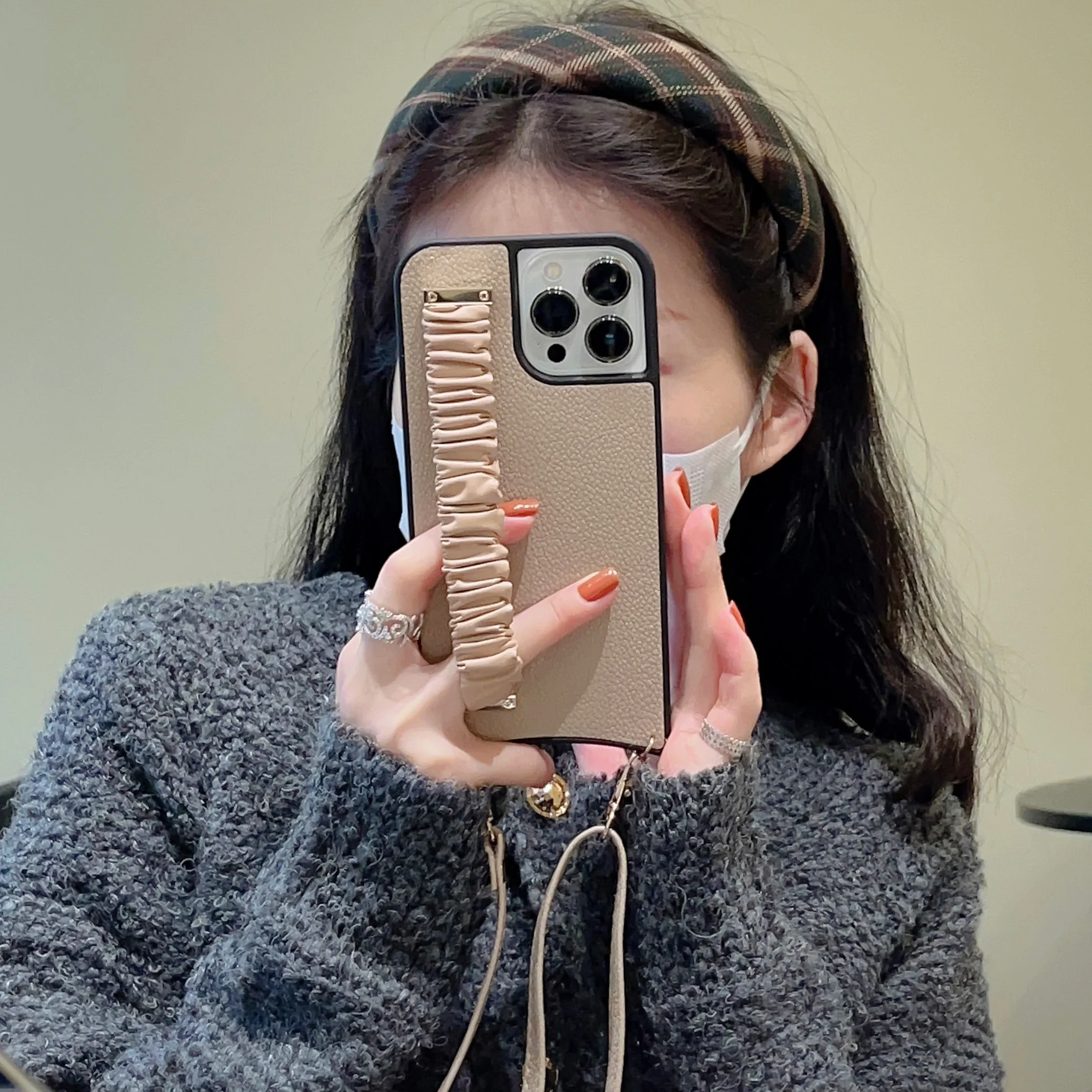 Кожаные чехлы Crinkled с ремешком на запястье для iPhone 13 11 Pro Max 14 Plus, модный противоударный защитный чехол-накладка с ремешком на плечо
Кожаные чехлы Crinkled с ремешком на запястье для iPhone 13 11 Pro Max 14 Plus, модный противоударный защитный чехол-накладка с ремешком на плечо