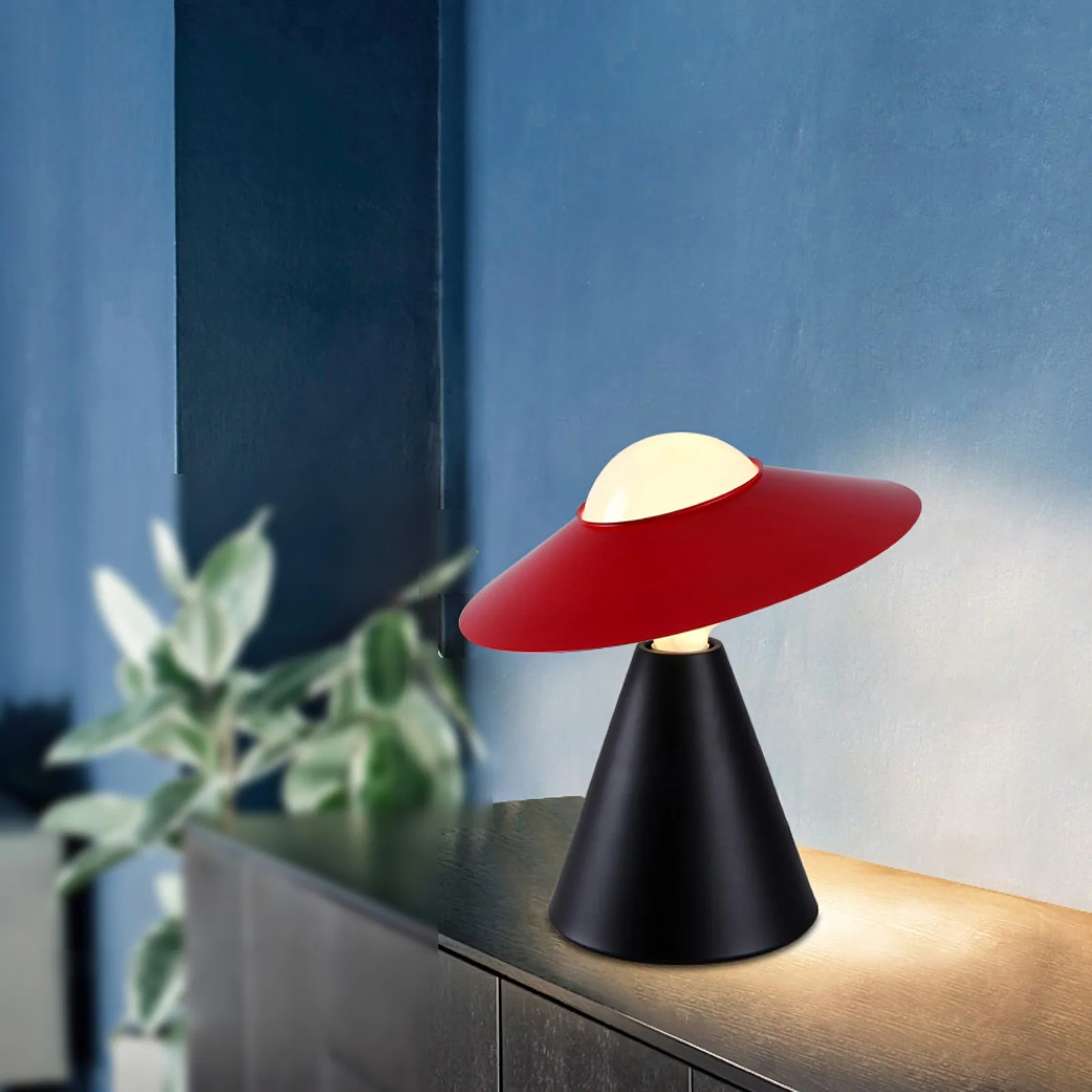 Настольная лампа SANDYHA с черной шляпой, железный прикроватный столик с регулируемым углом, с матовым стеклом, для спальни, гостиной
Настольная лампа SANDYHA с черной шляпой, железный прикроватный столик с регулируемым углом, с матовым стеклом, для спальни, гостиной