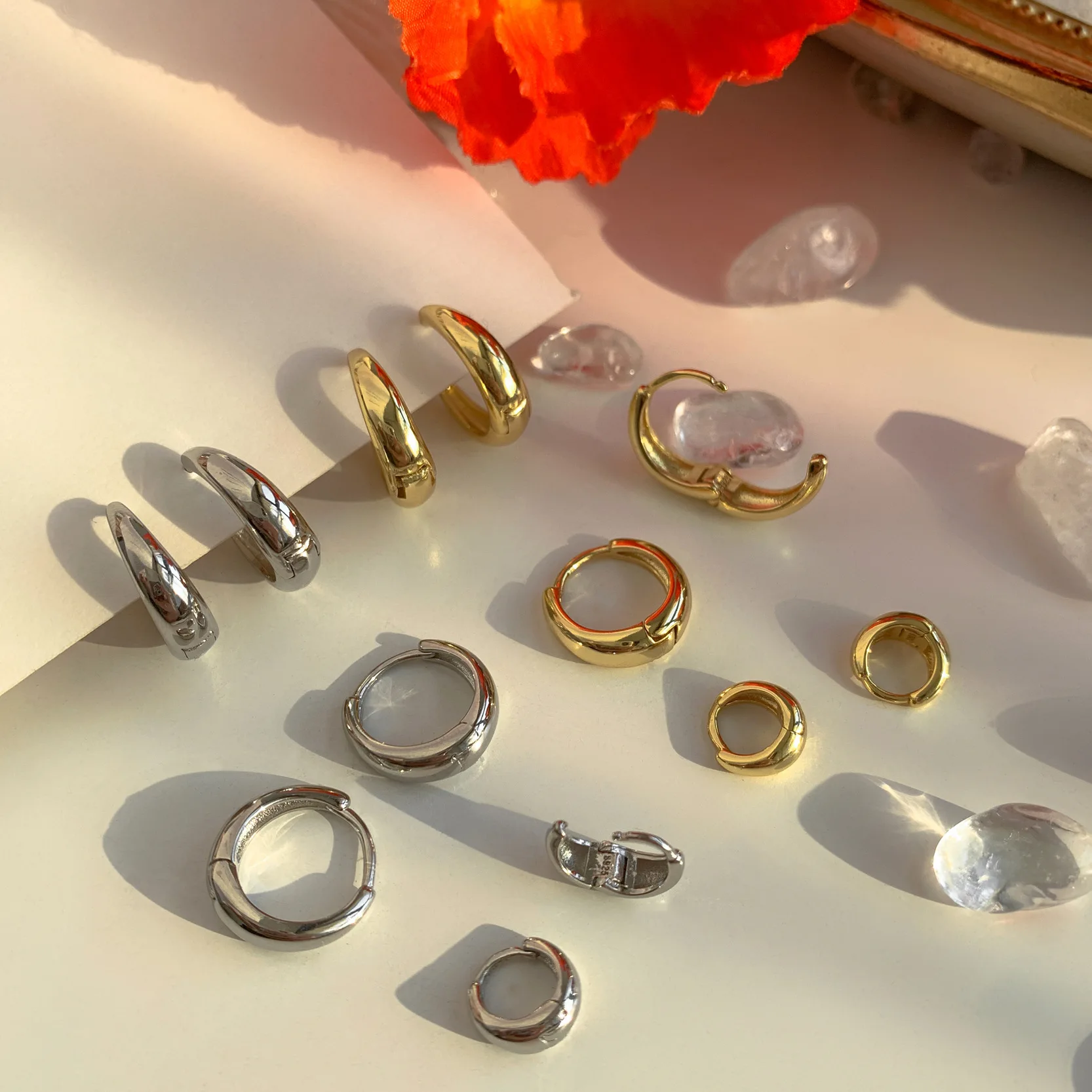 Роскошные серьги-кольца REETI из стерлингового серебра 925 пробы для женщин, модные индивидуальные золотые серьги-гвоздики
Роскошные серьги-кольца REETI из стерлингового серебра 925 пробы для женщин, модные индивидуальные золотые серьги-гвоздики