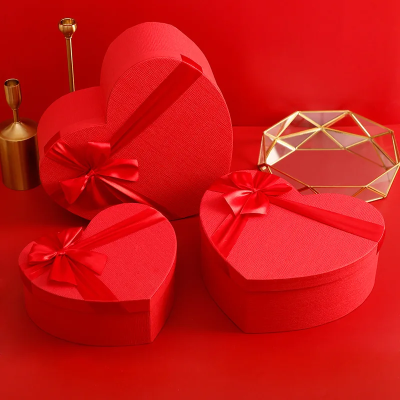 Florist Hat Boxes Red Heart Shaped Candy Boxes Set of 3 Gift Box Packaging Box for Birthday Gifts Christmas Flowers Living Vase
Florist Hat Boxes Red Heart Shaped Candy Boxes Set of 3 Gift Box Packaging Box for Birthday Gifts Christmas Flowers Living Vase