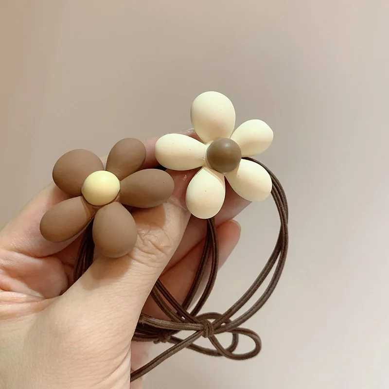 Simple Frosted Three-dimensional Flower Hair Ties Sweet Girl Rubber Band Hair Rope Headdress for Women Fashion Hair Accessories
Simple Frosted Three-dimensional Flower Hair Ties Sweet Girl Rubber Band Hair Rope Headdress for Women Fashion Hair Accessories