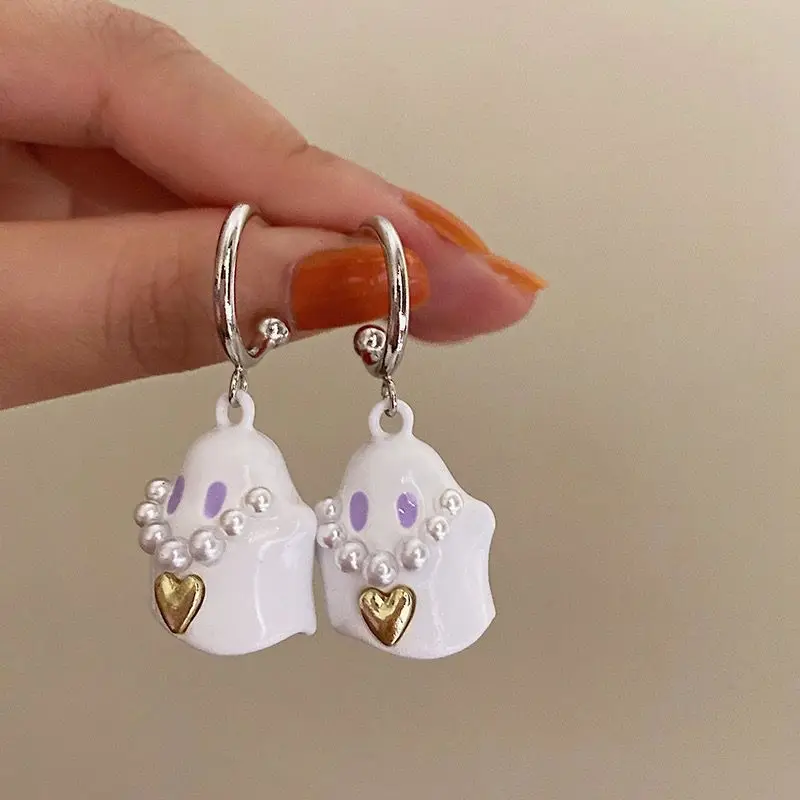Lovely Ghost Heart Pendant Earrings For Women Niche Design Versatile Ladies Earrings Jewelry Wholesale Direct Selling
Lovely Ghost Heart Pendant Earrings For Women Niche Design Versatile Ladies Earrings Jewelry Wholesale Direct Selling