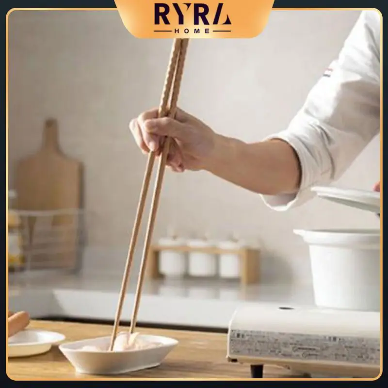 

Long Chopsticks Noodles Fried Hot Pot Chinese Style Wooden Wood Noodle Chop Stick Kitchen Chafing Dish Public Bamboo Chopsticks